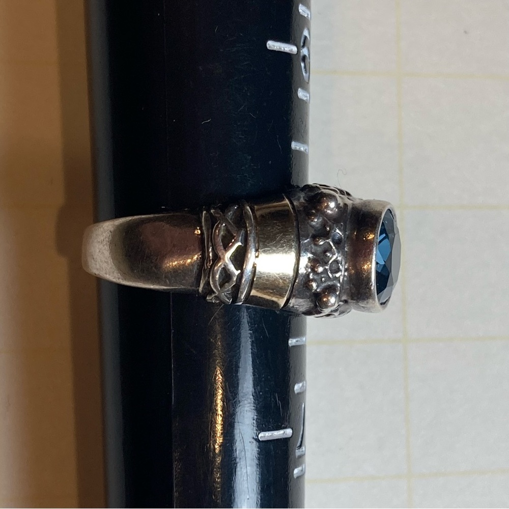 Vintage Artisan Aquamarine Sterling Ring with Gold bands - Picture 4 of 8